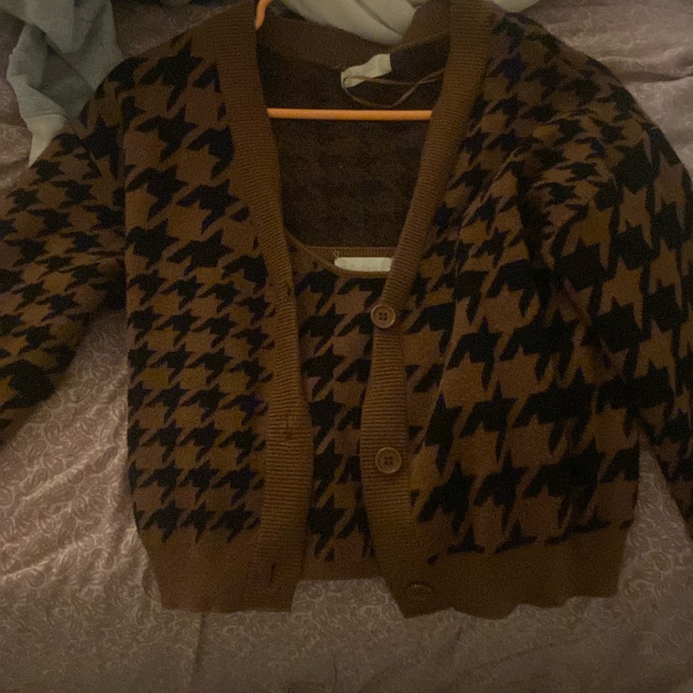 Cropped sweater cover and tank top